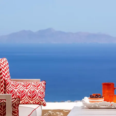 Elite Santorini 5 Bedroom Private Pool & Beautiful Sea Views *
