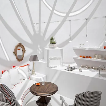 Elite Santorini 5 Bedroom Private Pool & Beautiful Sea Views 别墅 Pýrgos