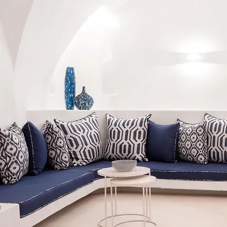 Elite Santorini 5 Bedroom Private Pool & Beautiful Sea Views 피르고스