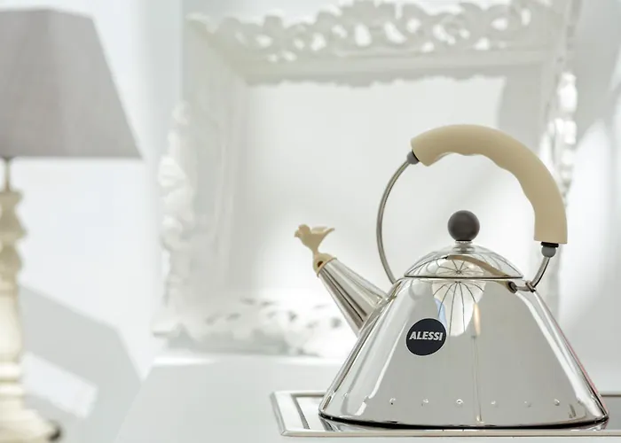 Elite Santorini 5 Bedroom Private Pool & Beautiful Sea Views فيلة Pýrgos