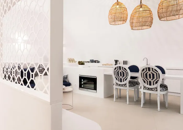 Elite Santorini 5 Bedroom Private Pool & Beautiful Sea Views فيلة Pýrgos