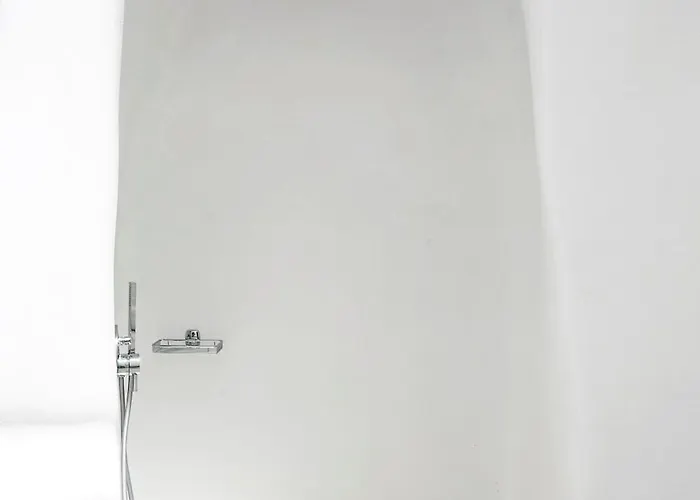 Elite Santorini 5 Bedroom Private Pool & Beautiful Sea Views فيلة