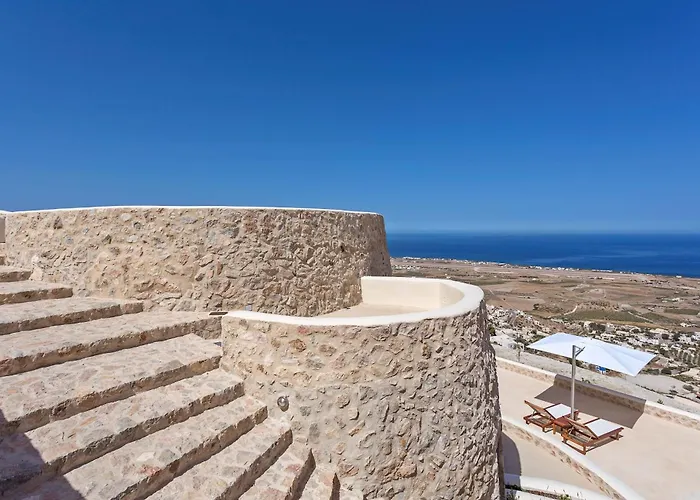 Elite Santorini 5 Bedroom Private Pool & Beautiful Sea Views *