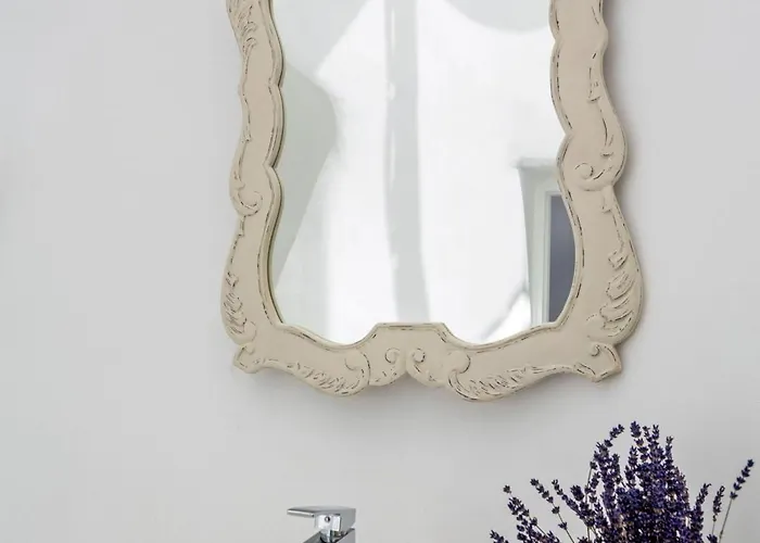 Elite Santorini 5 Bedroom Private Pool & Beautiful Sea Views * Pýrgos