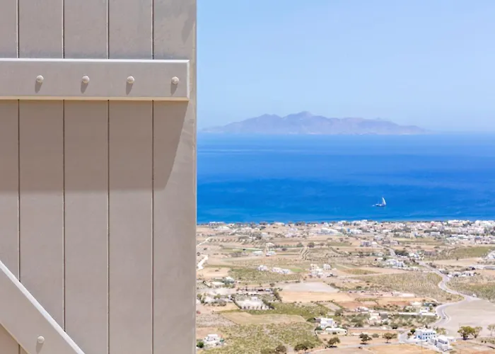 Elite Santorini 5 Bedroom Private Pool & Beautiful Sea Views