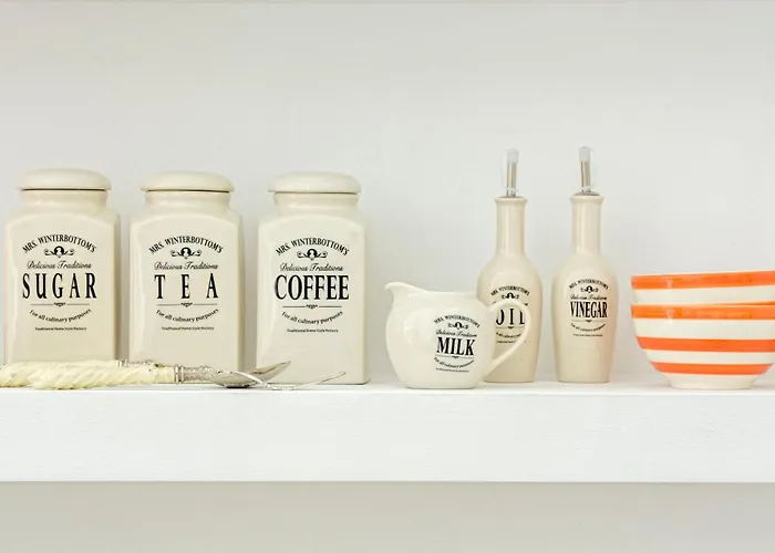 Elite Santorini 5 Bedroom Private Pool & Beautiful Sea Views فيلة Pýrgos