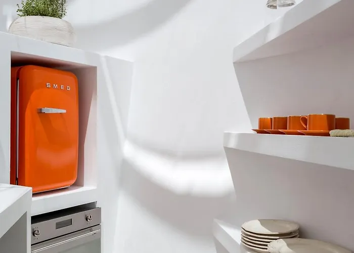 Elite Santorini 5 Bedroom Private Pool & Beautiful Sea Views