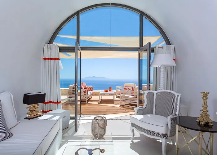 Elite Santorini 5 Bedroom Private Pool & Beautiful Sea Views فيلة *