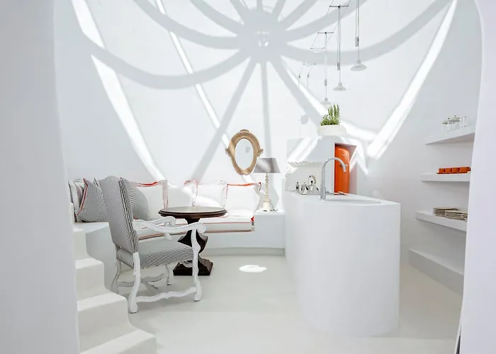 Elite Santorini 5 Bedroom Private Pool & Beautiful Sea Views