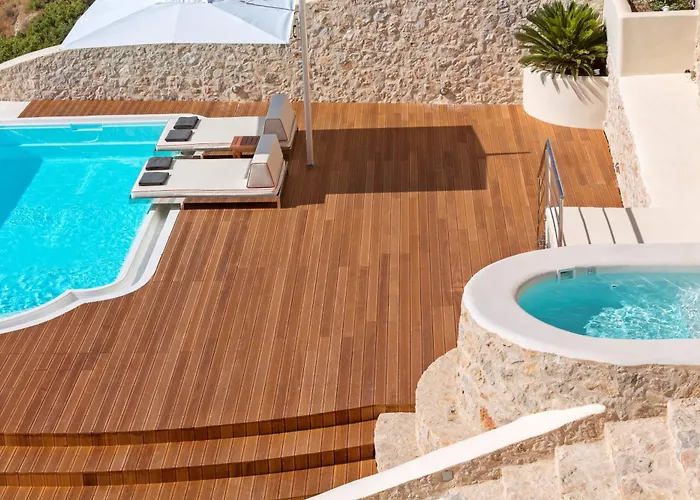 Elite Santorini 5 Bedroom Private Pool & Beautiful Sea Views فيلة