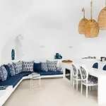 Elite Santorini 5 Bedroom Private Pool & Beautiful Sea Views Villa *