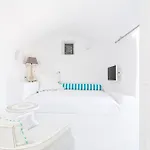 Villa Elite Santorini 5 Bedroom Private Pool & Beautiful Sea Views Pýrgos