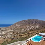 Villa Elite Santorini 5 Bedroom Private Pool & Beautiful Sea Views Pýrgos