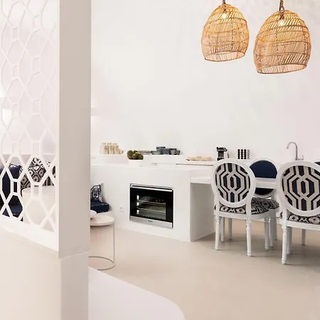 Elite Santorini 5 Bedroom Private Pool & Beautiful Sea Views Villa Pyrgos Kallistis